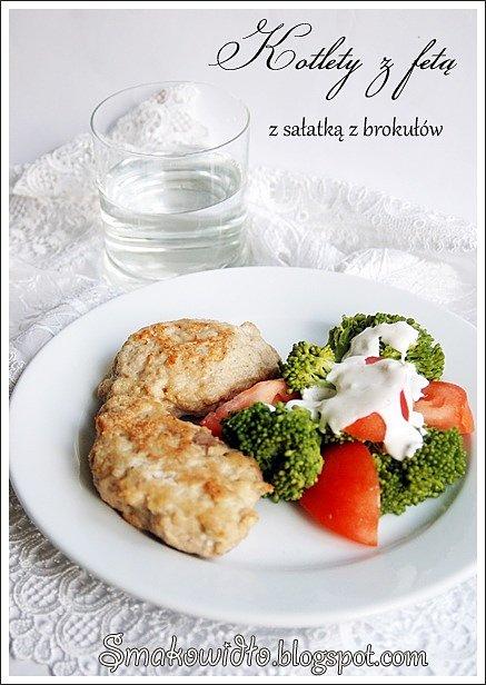 Kotlety z fety z sałatką z brokułów