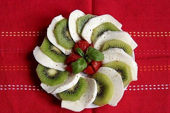 Mozzarella z kiwi - niecodzienny duet smaków