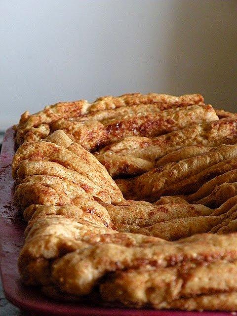 Cynamonowo-cytrynowe ciasto odrywane pełnoziarniste