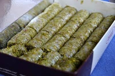 Fıstık dolması – turecki słodki deser z orzechami i miodem