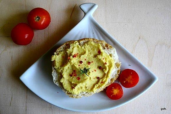 Purée z cieciorki i oliwy z oliwek