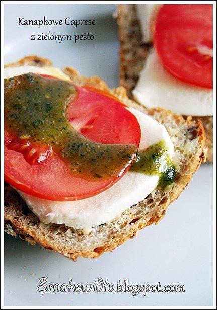 Kanapkowe Caprese z zielonym pesto na śniadanie