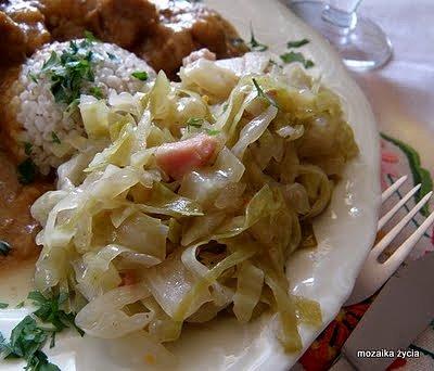 Kapusta duszona w białym winie