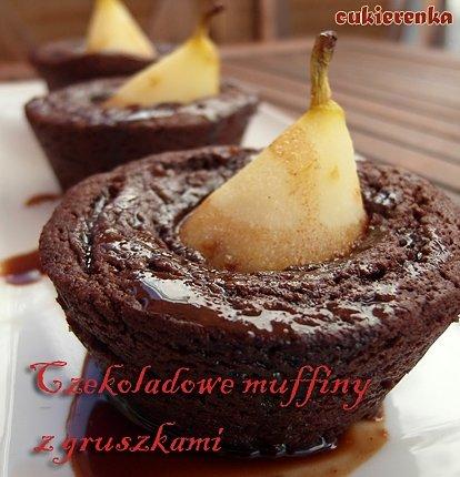 Czekoladowe muffiny z gruszkami