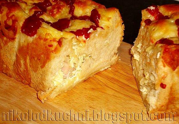 Chleb z nadzieniem jajeczno-szynkowym