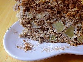 Apple and almond crumble cake