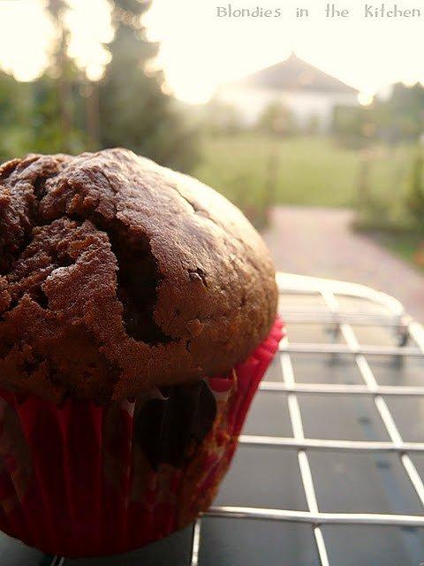 Podwójnie czekoladowe muffiny z malinami