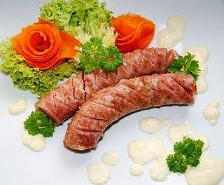 Biała kiełbasa w sosie chrzanowym