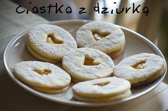 Ciastka z dziurką z morelami i pomarańczem