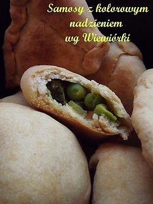 Samosy z kolorowym nadzieniem