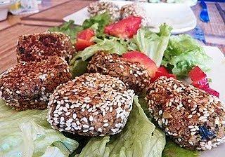 Falafel – bezmięsne danie z ciecierzycy kuchnia arabska
