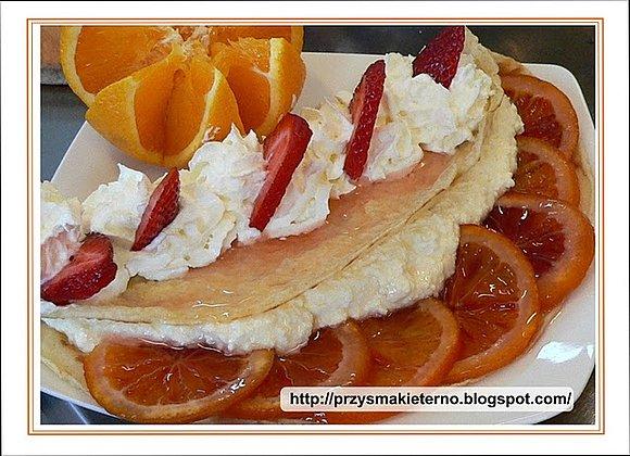Omlet z bitą śmietaną i pomarańczami w syropie ETERNO