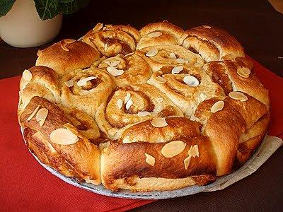 Drożdżowe ślimaczki dyniowe z cynamonem