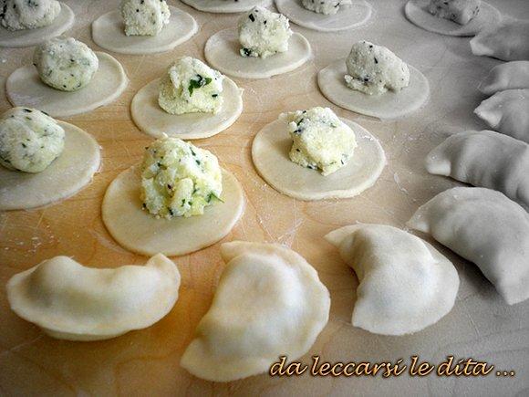 Pierogi ruskie z ziemniakami i ricottą