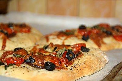 Małe pizze