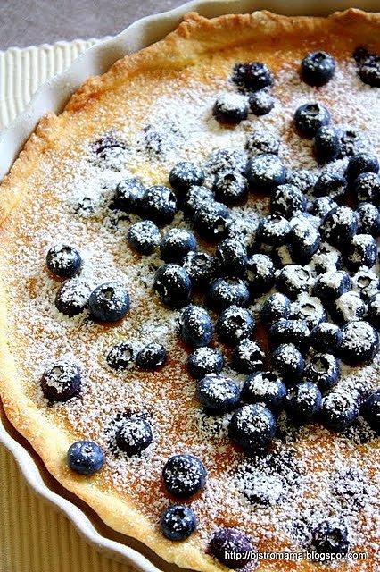 Tarta z kremem waniliowym i borówkami amerykańskimi