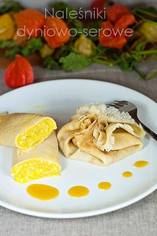 Naleśniki dyniowo-serowe i pasta dyniowa z kurkumą