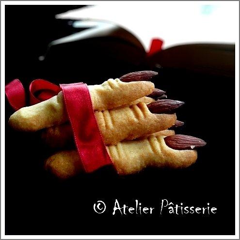 Halloween i wiedźmie paluchy