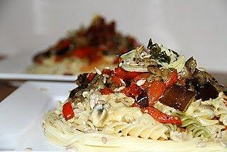 Fusilli z bakłażanem i warzywami