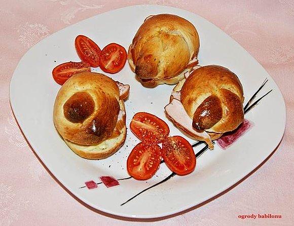 Węzełki z ricottą i oregano