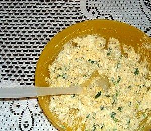 Pasta z szczypiorkiem i majonezem na śniadanie