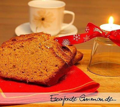 Migdałowe ciasto cynamonowe z mąką pełnoziarnistą