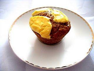 Muffiny marchewkowe z serowymi łatkami