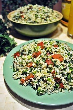 Tabouli sałatka z kaszą bulgur i ziołami