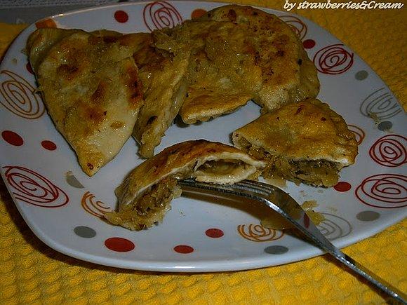 Pierogi z kapustą i grzybami odsmażane na patelni