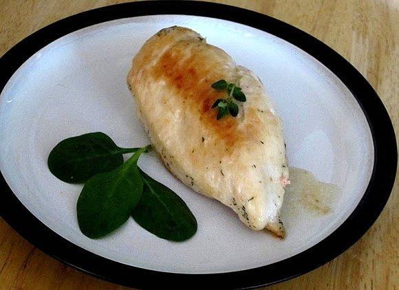 Filety z kurczaka ze szpinakiem i kozim serem na szybko