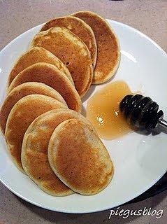 Bananowe pancakes na niedzielne śniadanie