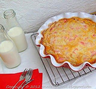 Clafoutis z rabarbarem