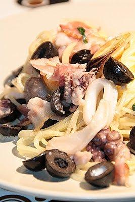 Spaghetti z owocami morza