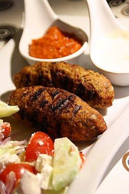 Cevapcici z mięsa wołowego i wieprzowego