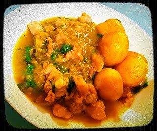 Gaeng kheow wan gai zielone curry z kurczaka