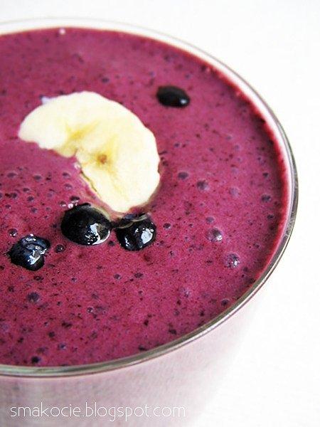 Fioletowy uśmiech – szybki koktajl z jagód i banana