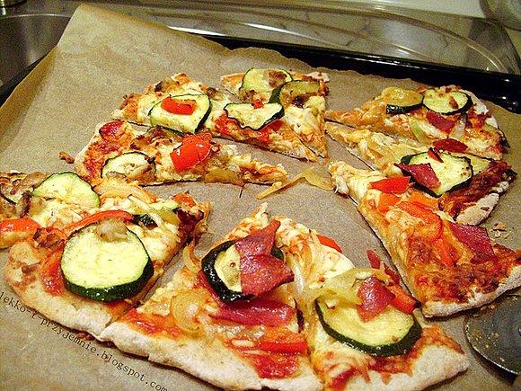 Pizza z cukinią light