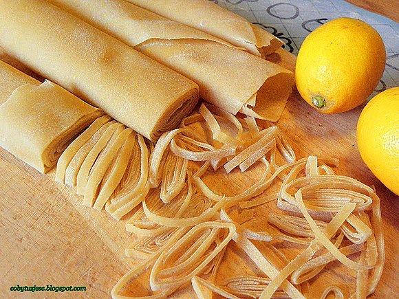 Makaron domowy z nutą cytryny i parmezanem