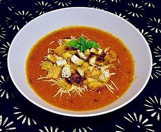 Zupa pomidorowa z grzankami