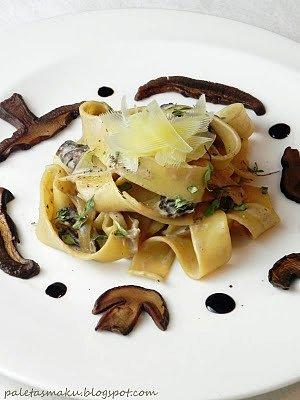 Parpadelle z kremowym sosem z suszonymi podgrzybkami i serem gruyère