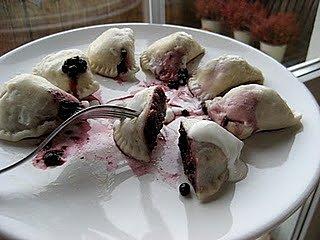 Pierogi z farszem jagodowo-jaglanym