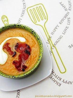 Zupa marchewkowo-pomarańczowa z imbirem i chili