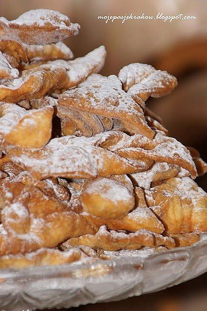 Faworki błyskawiczne na śmietanie