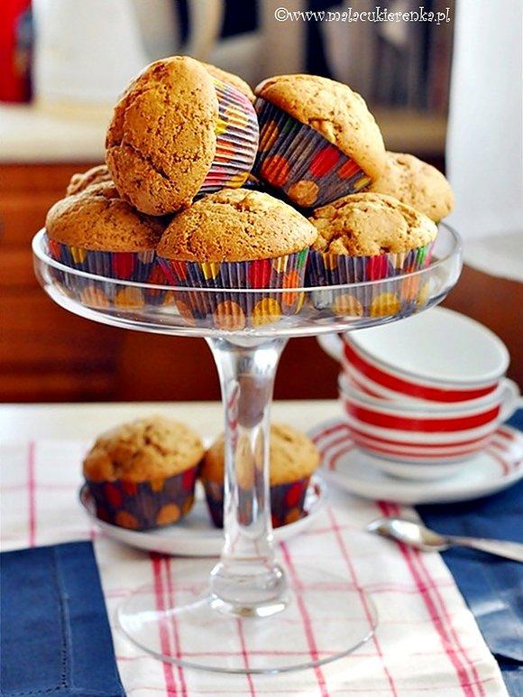 Muffinki z jabłkami