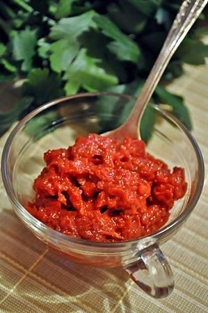 Pasta piri piri - ostry sos z papryczek chili i czosnku