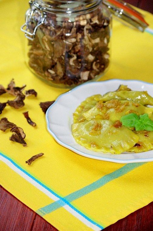 Pierogi z kapustą i grzybami