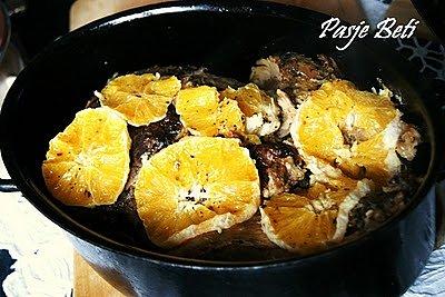 Kaczka w pomarańczach