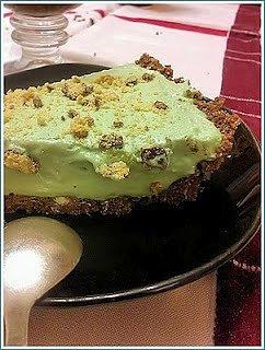 Grasshopper tart – ciasto bez pieczenia z trawy piszczącej