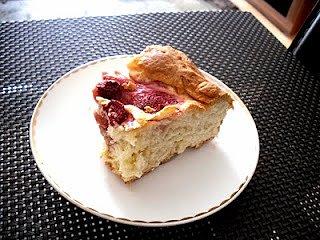 Ciasto drożdżowe z truskawkami