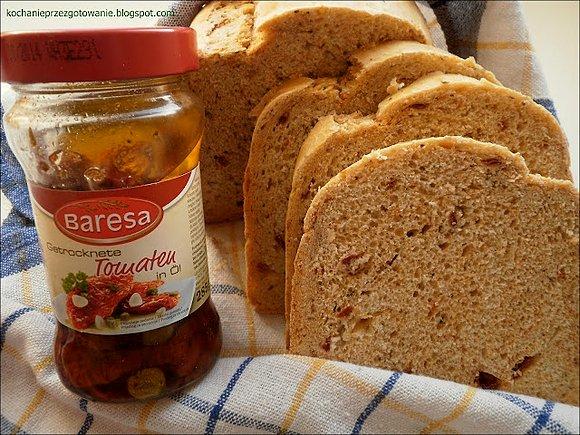 Chleb z pomidorami i bazylią jak z Sycylii